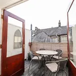 Walla Crag, Royal Oak House *